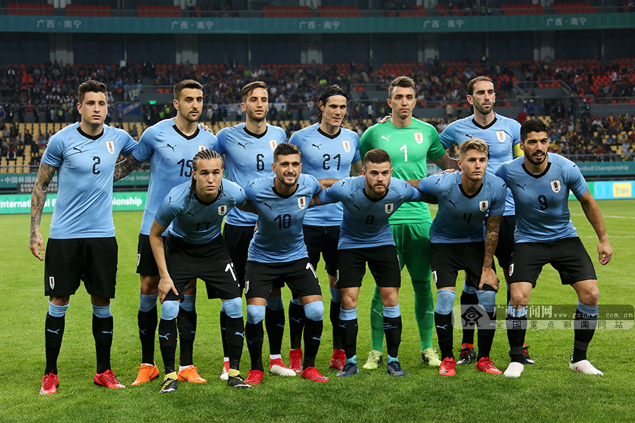 乌拉圭队奋力对抗，逆袭晋级捷克队