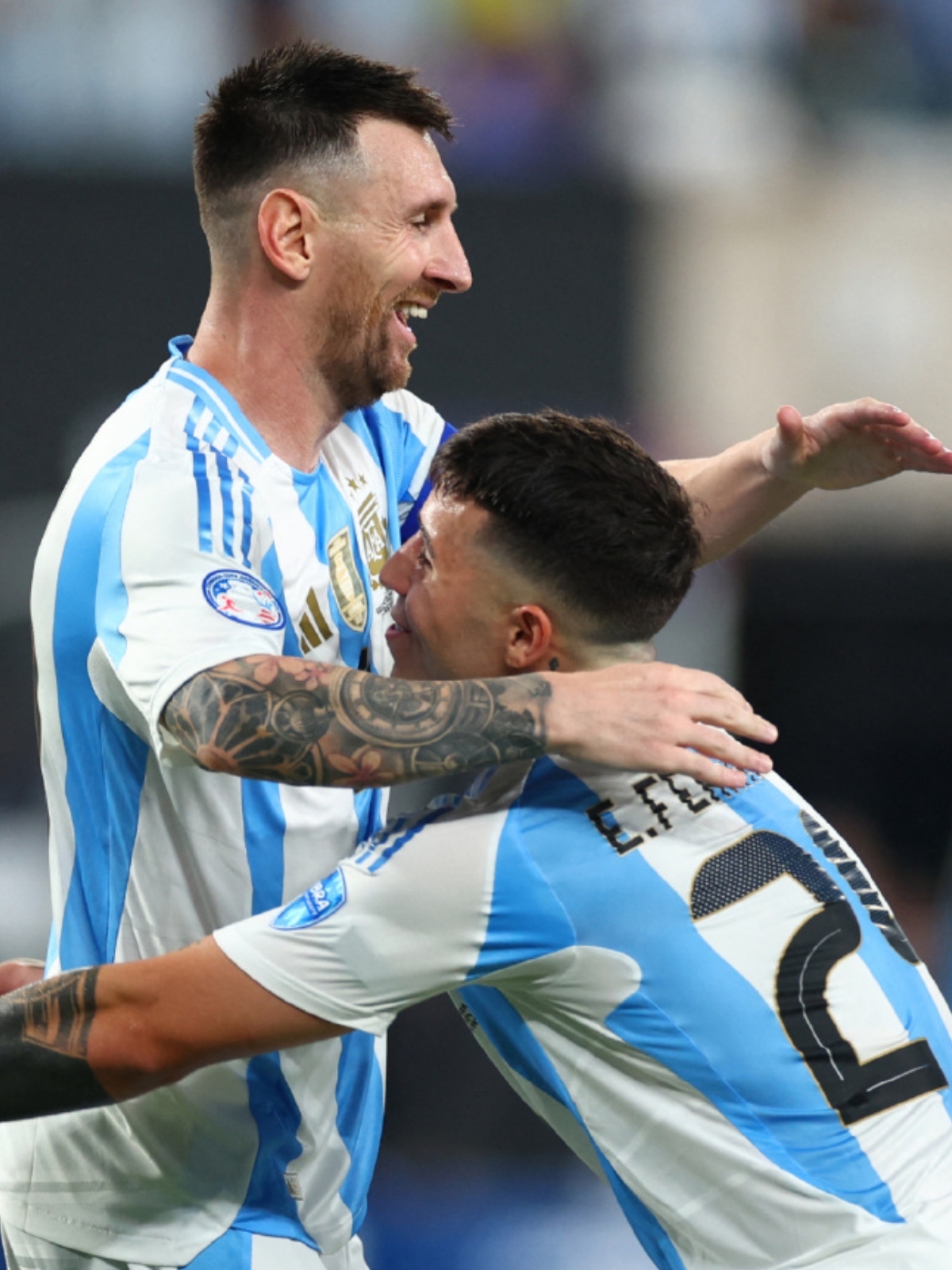 阿根廷横扫塞内加尔，格拉利什打破历史纪录