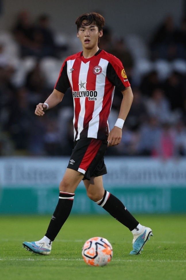 韩国女足队实力强劲，斩获关键胜利