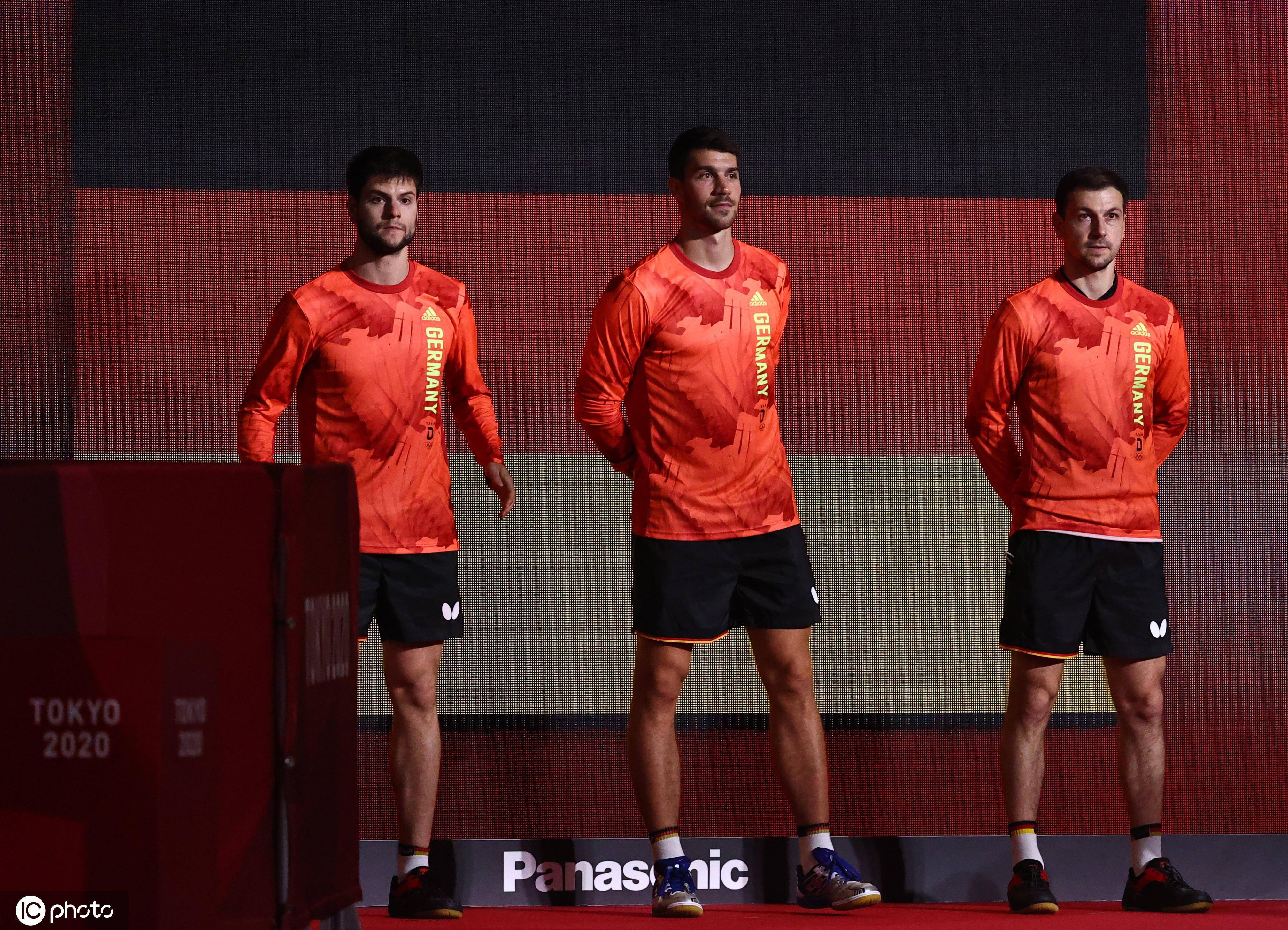 德国队翻盘英格兰队，奥恰洛夫统治全场